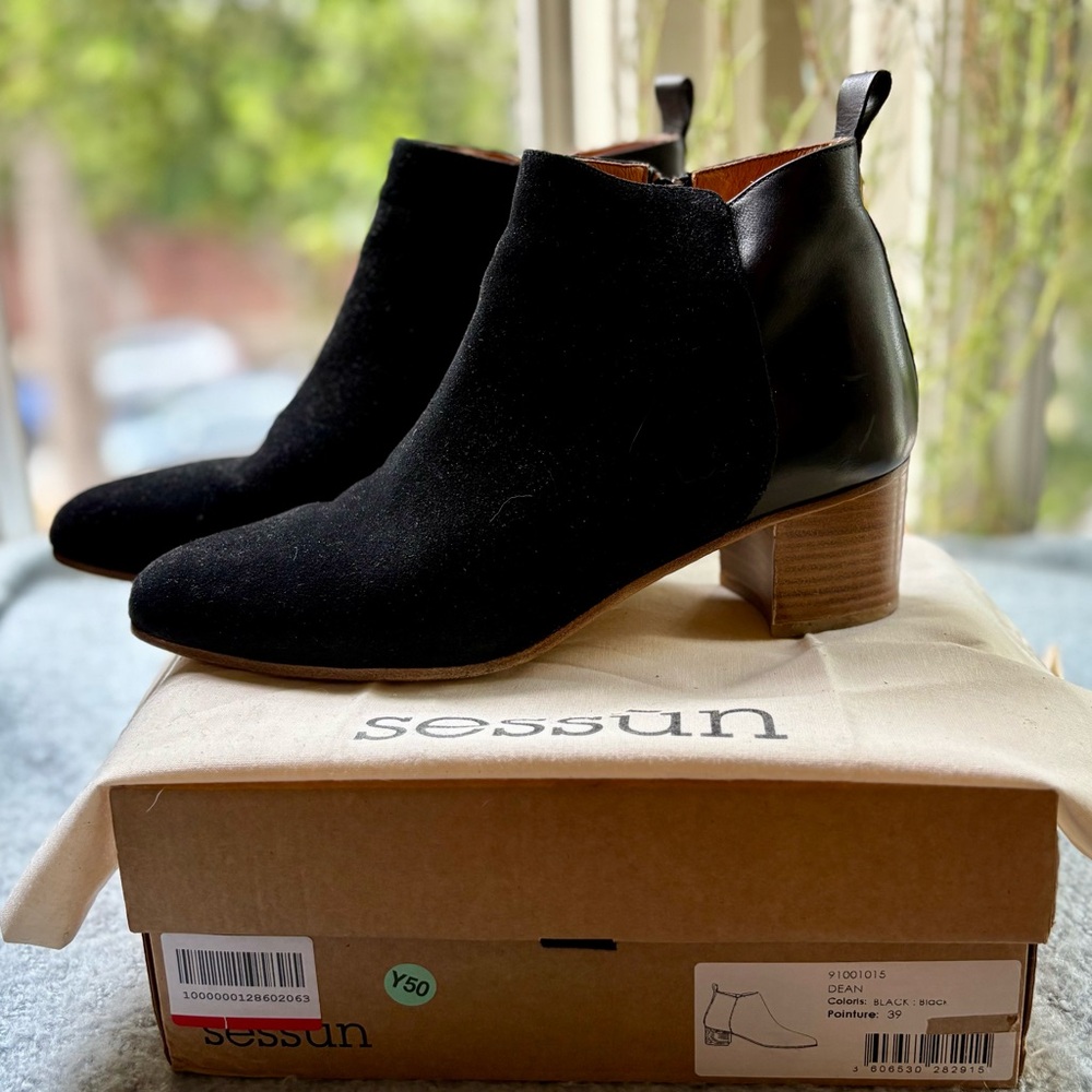 Sessùn Black Suede & Leather Ankle Booties